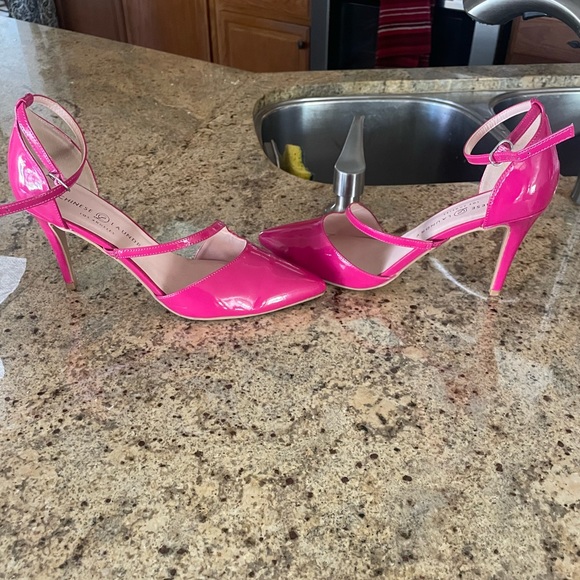 Chinese Laundry Size 10 1/2 pumps - Picture 4 of 6